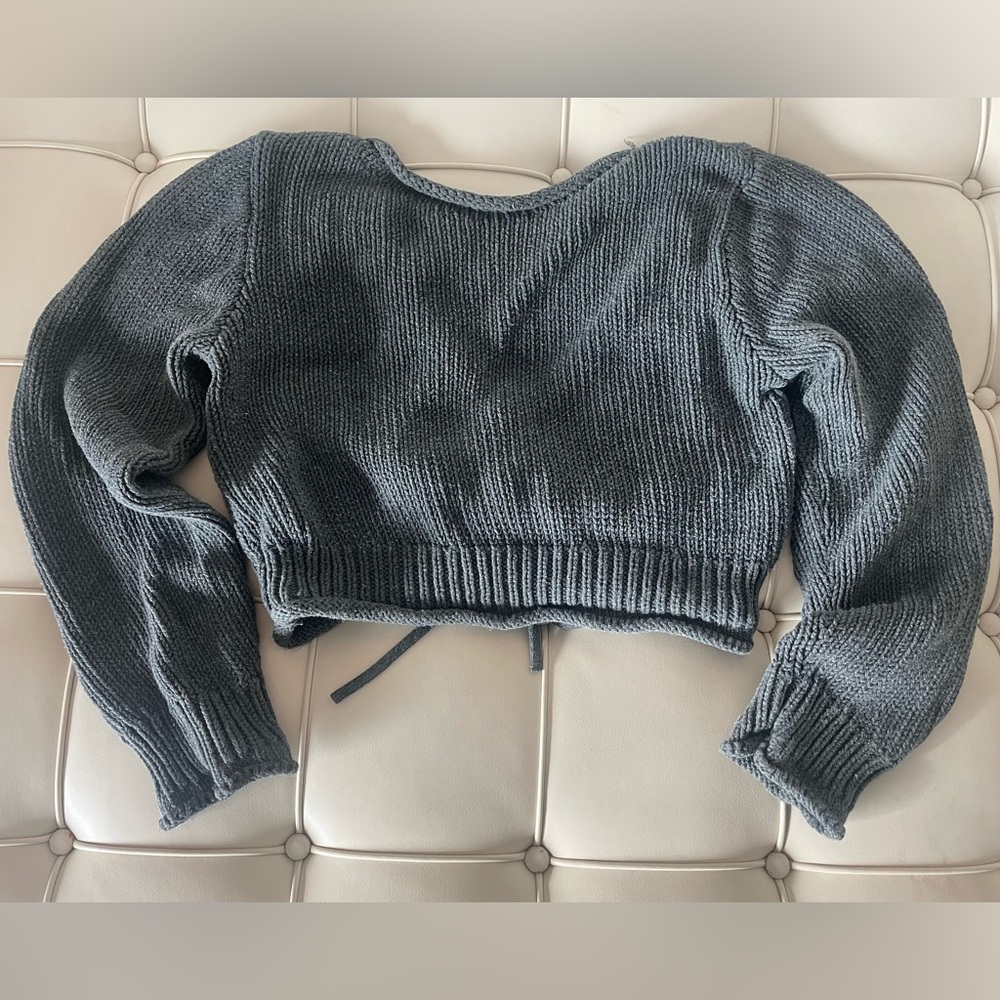 Zara grey crop sweater w/tie lace up back, sz M